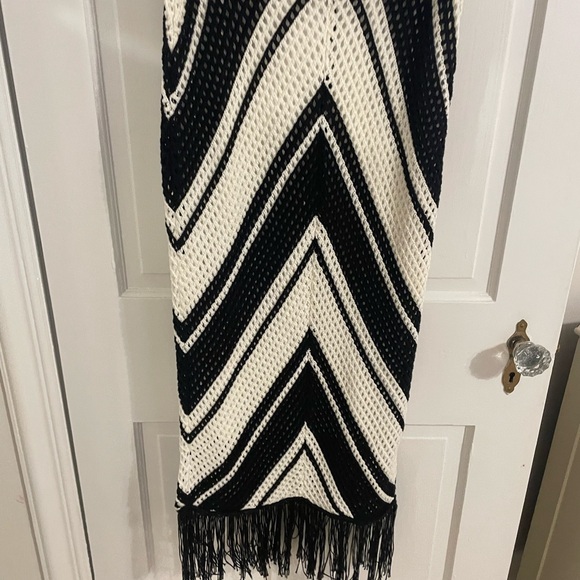 Chic Black and White Chevron Fringe Skirt - Picture 1 of 4